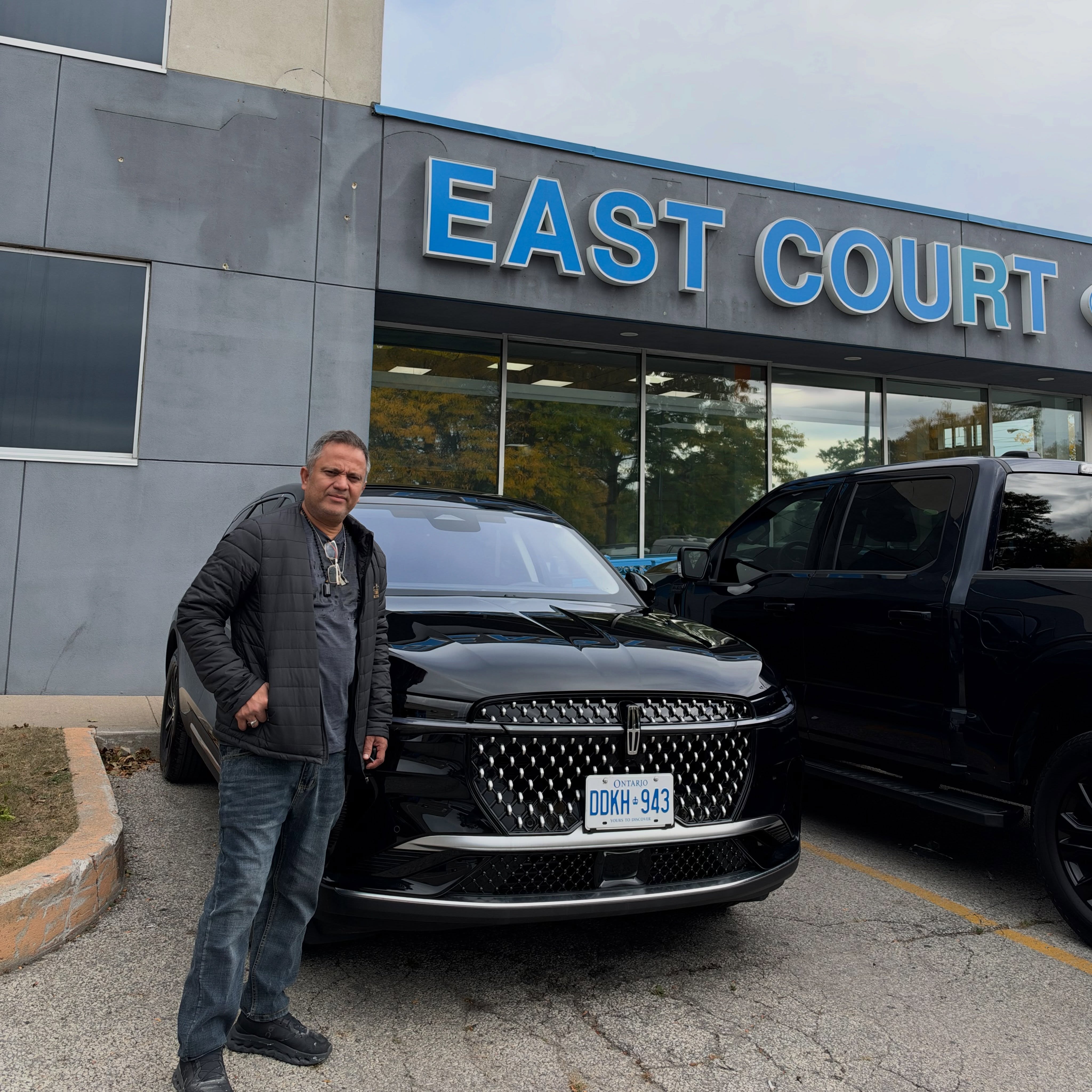 Congratulations to Rizwan Kazmi on his brand-new 2026 Lincoln Nautilus! 🎉
Rizwan made the trip all the way from Mississauga to East Court Ford Lincoln looking for the best deal — and we’re thrilled we could make it happen.
Thank you for choosing us, Rizwan. Wishing you many amazing drives ahead in your new Nautilus! 🥂🚙
#lincolnnautilus #lincoln #eastcourtfordlincoln