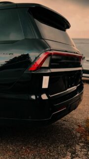 The Lincoln Navigator L Reserve with the Jet Appearance Package is in stock now!
Own this stunning masterpiece with over $7,000 off MSRP, or lease it for just $430 weekly for 48 months at 6.49% APR.
✨ Lock in this deal before it’s gone!